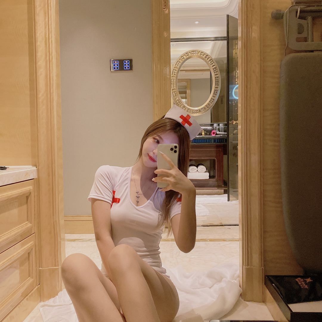 重庆 长相身材服务三靠谱，重点年龄小，粉嫩清纯小甜美